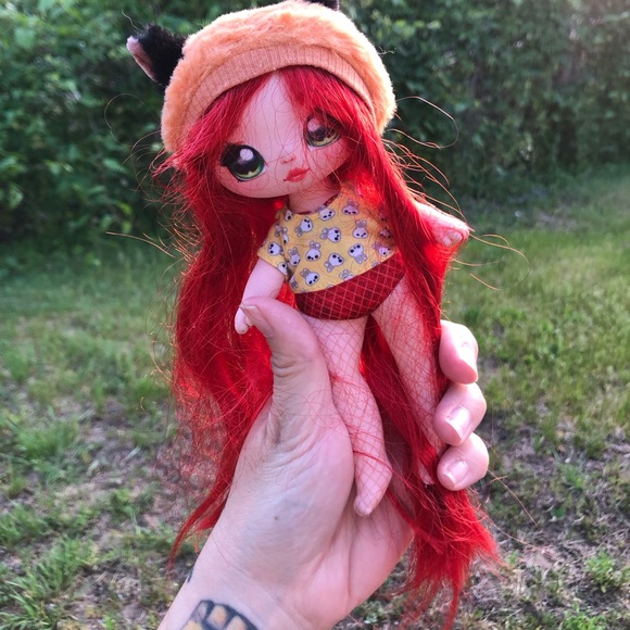 ❤️Na! Na! Na! Surprise Roxie Foxy Doll Red hair Series 1 - Picture 7 of 10